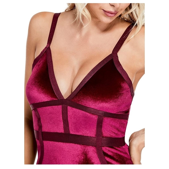 Guess Bodycon Velvet Bordeaux Dress SZ L N… - Picture 13 of 15